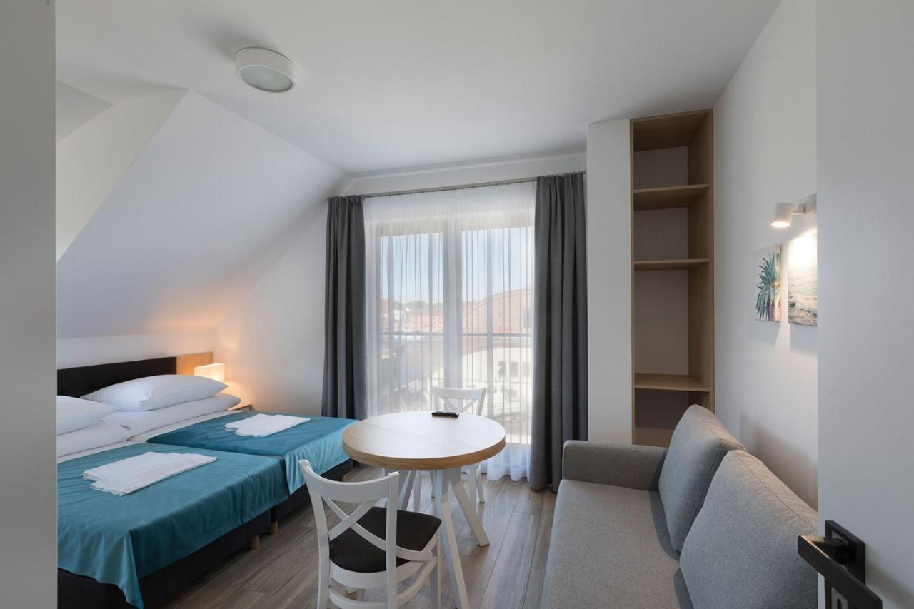 Willa Przy Porcie - Apartamenty Z Aneksami Kuchennymi Ustka Dış mekan fotoğraf