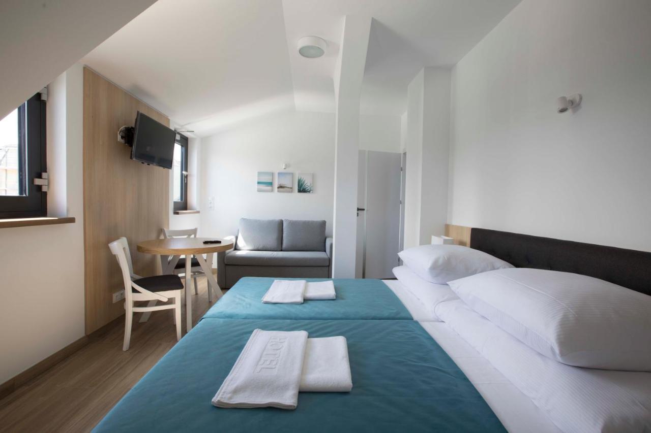Willa Przy Porcie - Apartamenty Z Aneksami Kuchennymi Ustka Dış mekan fotoğraf