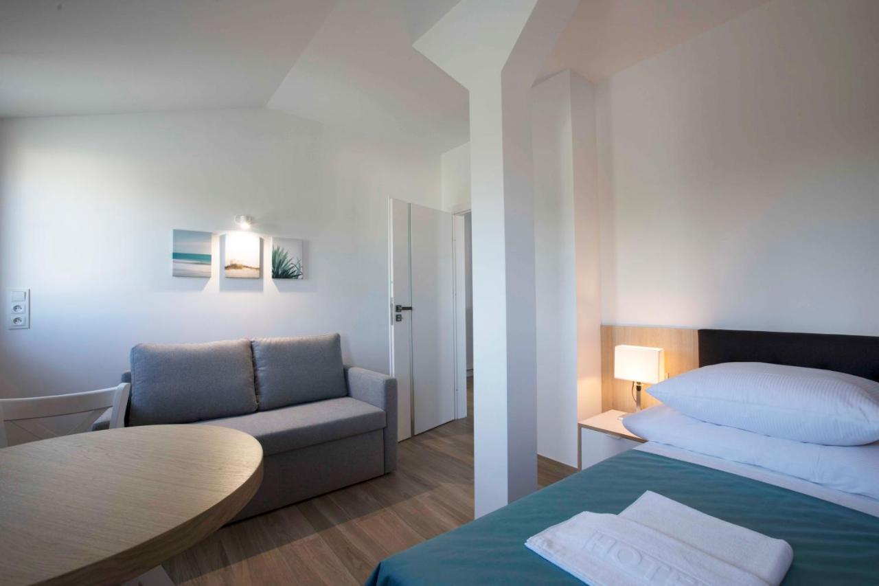 Willa Przy Porcie - Apartamenty Z Aneksami Kuchennymi Ustka Dış mekan fotoğraf