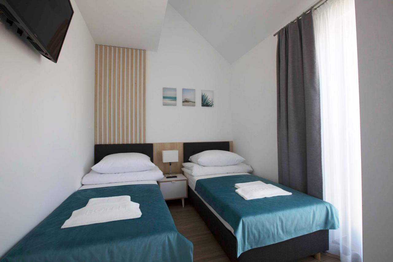 Willa Przy Porcie - Apartamenty Z Aneksami Kuchennymi Ustka Dış mekan fotoğraf